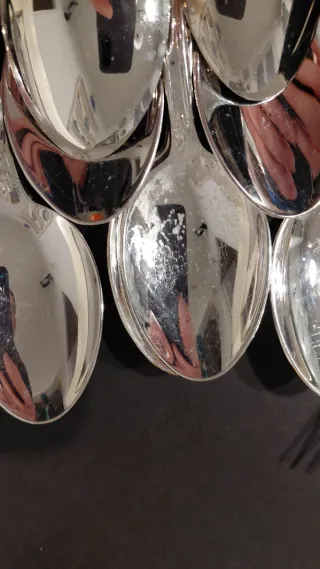 Set unico di 64 posate placcate argento 800 AMZ