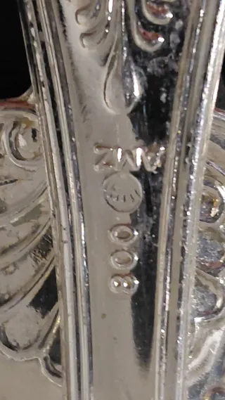 Set unico di 64 posate placcate argento 800 AMZ