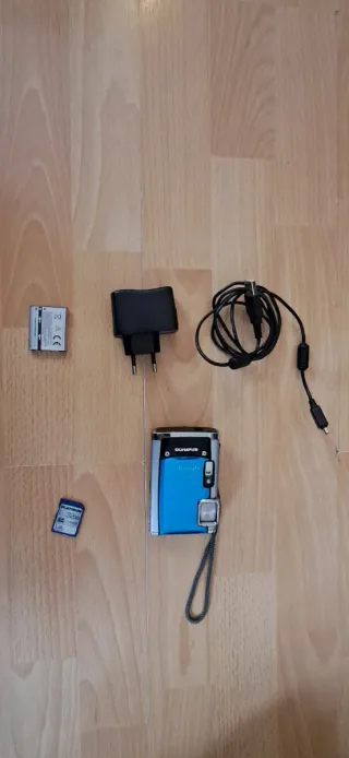 Cámara Olympus uTough Azul/Plata