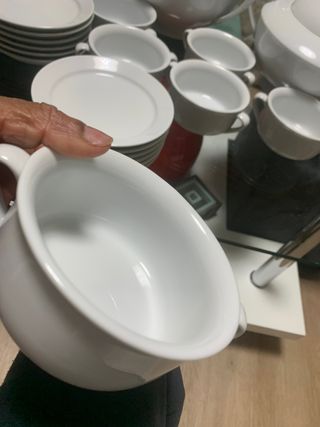 Set di stoviglie per zuppa, ciotole e piatti