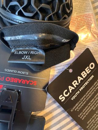 Coderas Dainese Scarabeo Pro Niño