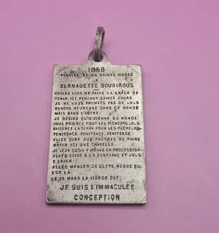 Medalla Virgen de Lourdes