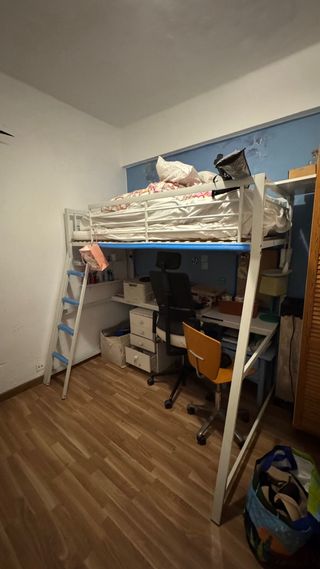 Litera con escritorio