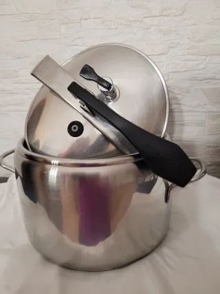 Pentola a pressione Lagostina 5lt