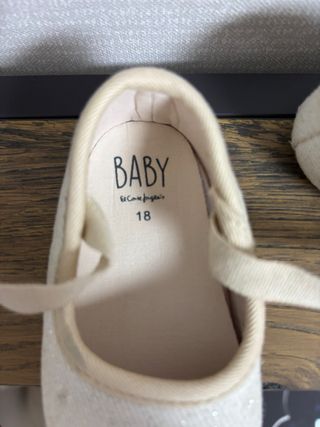 Manoletinas beige niña El Corte Inglés