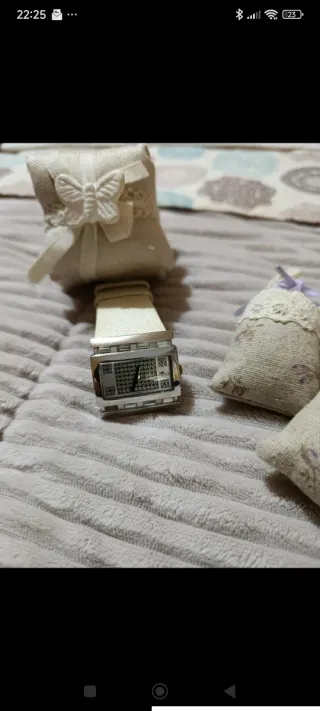 Reloj Lotus Mujer Blanco y Plateado