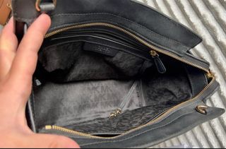 Bolso Michael Kors Piel Negro Dorado