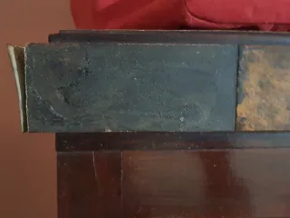 Habitación antigua madera y mármol