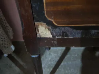 Habitación antigua madera y mármol