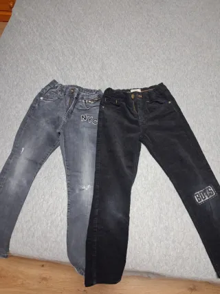 Pantalones vaqueros y de pana niño T. 5-6