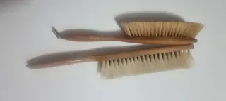 Cepillos de ropa madera