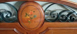 Cabecero de madera y forja