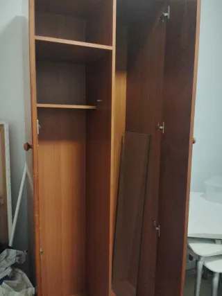 Armario de multiusos 210x73x50. Se vende por mudan