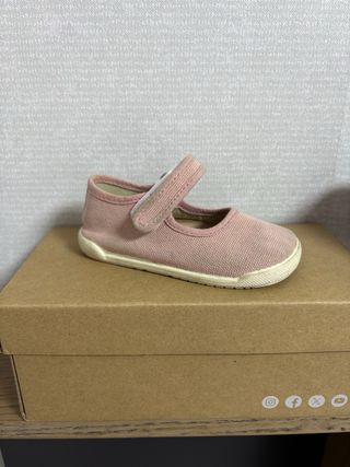 Zapato abierto niña verano Pisamonas