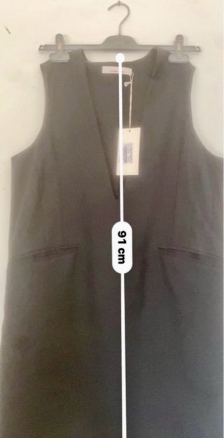 Abito smanicato Liviana Conti nero