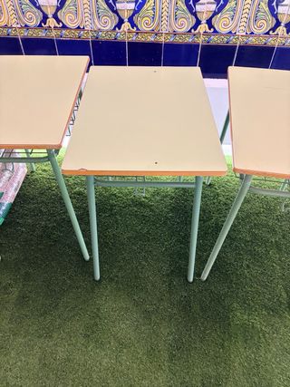Mesas de colegio madera y metal