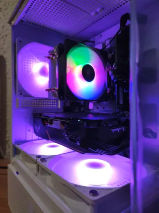 PC Gaming Blanco con RGB