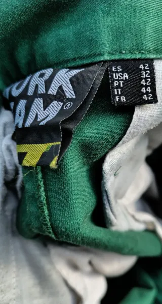 Conjunto chaqueta y pantalón de trabajo