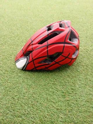 Casco bici infantil Spiderman