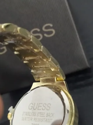 Reloj Guess Dorado Multicolor