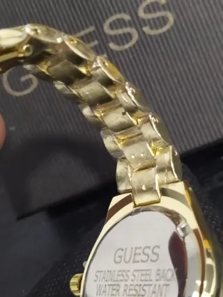 Reloj Guess Dorado Multicolor