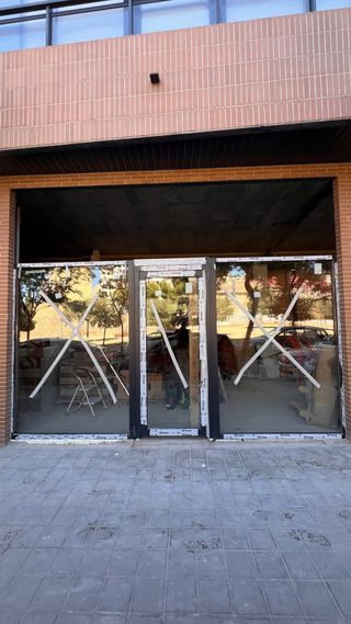 Fabricación e instalación de ventanas