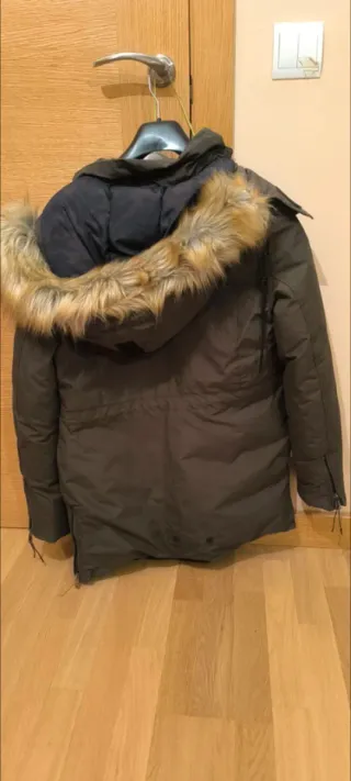 Parka Bershka verde militar Talla M
