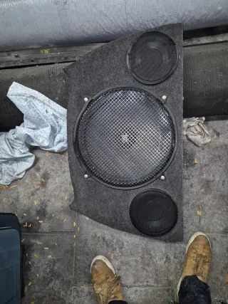 Bandeja de Altavoces subwoofer para coche