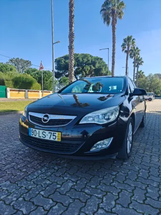 Opel Astra 2011