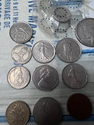 Lote de monedas antiguas y de colección