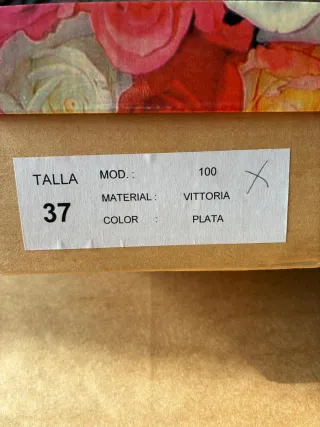 Zapatos planos FINANO plateados brillantes