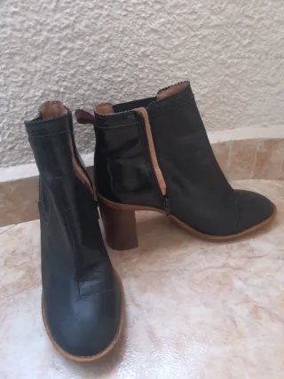 Botines de tacón negros