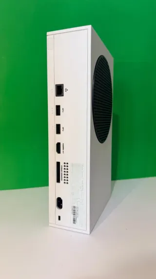 Xbox Series S + Mando Blanco