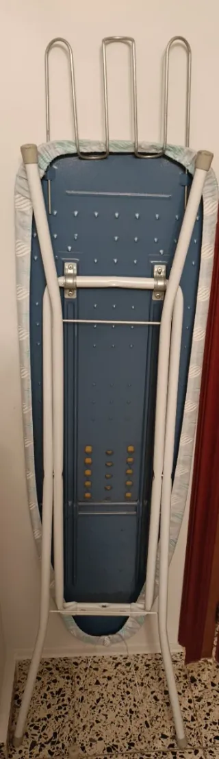 Tabla de planchar plegable