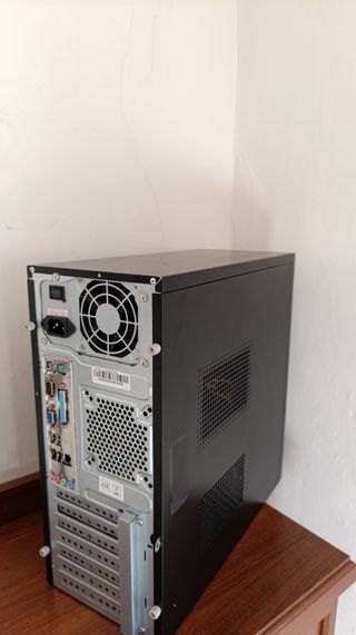 Computer fisso desktop Kraun nero