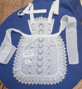 Delantal antiguo bordado nº 13