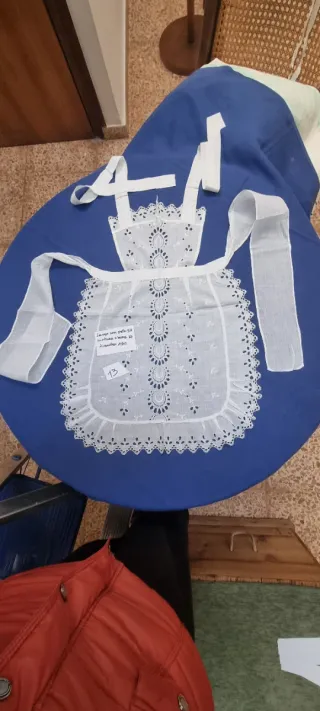 Delantal antiguo bordado nº 13