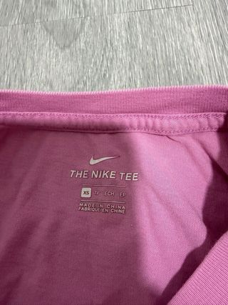 Camiseta Crop Top Nike Mujer Rosa