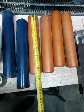 Patas de somier de madera y plástico