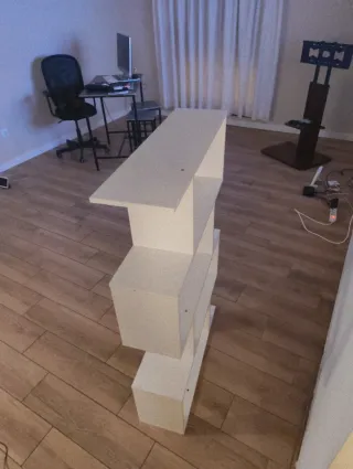 Estantería blanca moderna