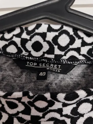 Vestido estampado blanco y negro de flores