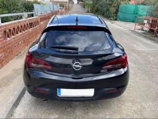 Opel Astra 2013 GTC 165 Sportive 3P