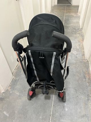 Silla de paseo plegable negra