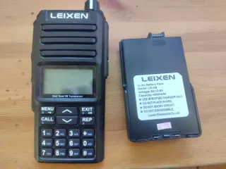 Walkie Leixen UV-25D