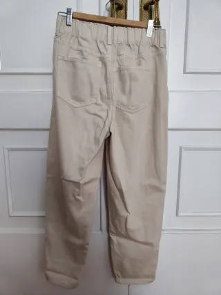 Pantalones beige
