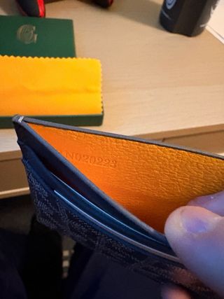 Tarjetero Goyard Gris y Amarillo