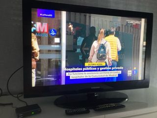 Televisor Samsung 40” Negro