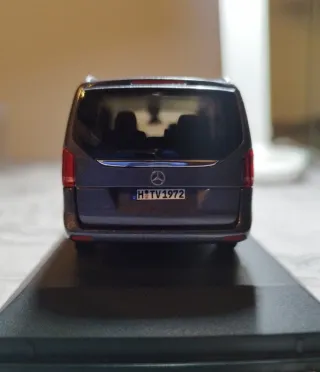 Mercedes-Benz V-Klasse 1:43