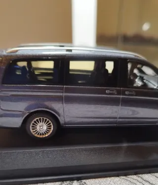 Mercedes-Benz V-Klasse 1:43