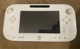 Nintendo Wii U + 2 Giochi + 2 Manette Wii